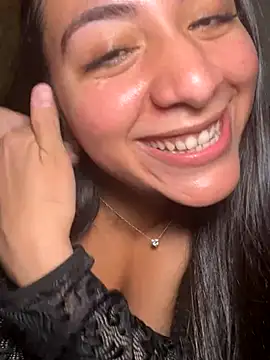 Snapshot of BustiBunny69 chatting on 10/11/25, 02:11 BustiBunny69 online show from 10/11/25, 02:11