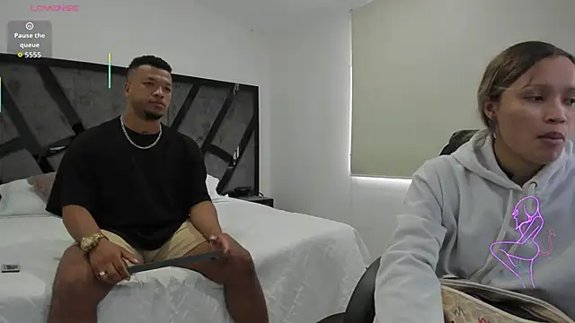 AnnieAndStefan online show from 09/29/25, 02:22