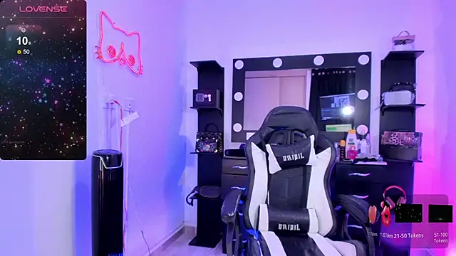 miss kitty online show from 12/12/24, 12:59