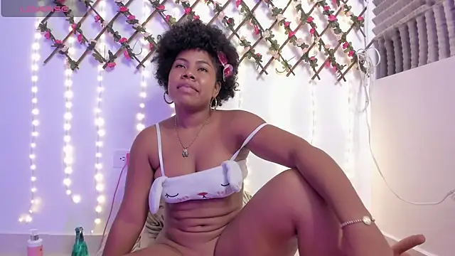 Snapshot of naughty_ebonyy chatting on 05/19/26, 03:57 naughty ebonyy online show from 05/19/26, 03:57