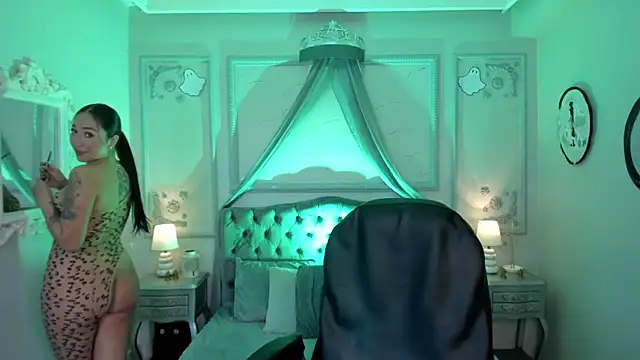 maggietime online show from 10/21/25, 02:40