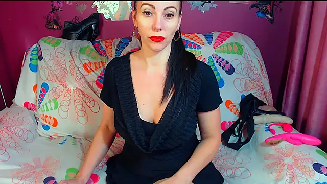 Snapshot of milflovelyxxx chatting on 02/10/26, 07:23 milflovelyxxx online show from 02/10/26, 07:23