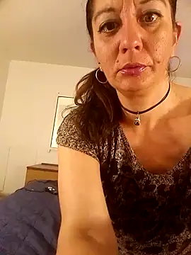 Snapshot of AnyaBest chatting on 01/03/25, 08:10 AnyaBest online show from 01/03/25, 08:10