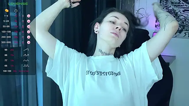 pale skin online show from 12/15/24, 12:28