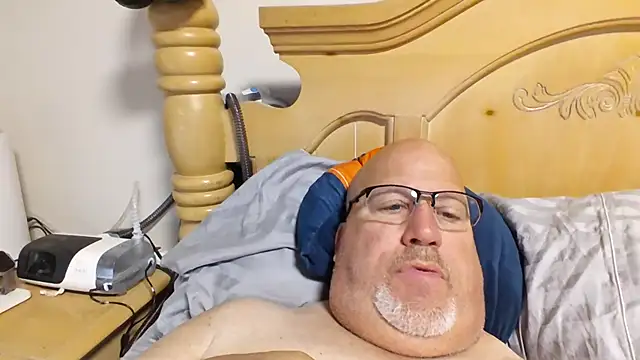 Bigbear0563 online show from 04/13/26, 04:23