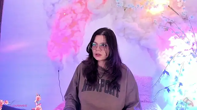 Snapshot of Mey_moon chatting on 01/26/25, 08:23 Mey moon online show from 01/26/25, 08:23