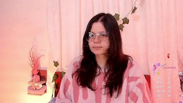 Snapshot of Mey_moon chatting on 03/08/25, 05:38 Mey moon online show from 03/08/25, 05:38