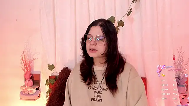 Snapshot of Mey_moon chatting on 03/13/25, 03:22 Mey moon online show from 03/13/25, 03:22