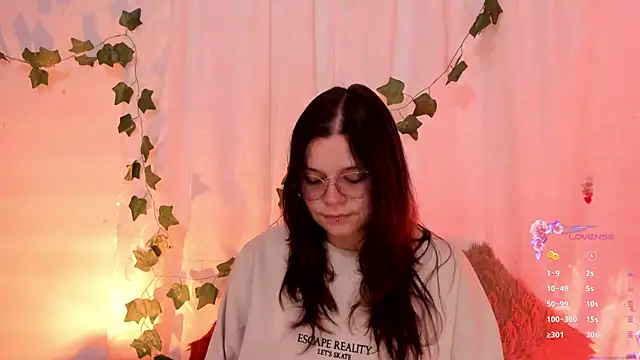 Snapshot of Mey_moon chatting on 03/20/25, 03:13 Mey moon online show from 03/20/25, 03:13