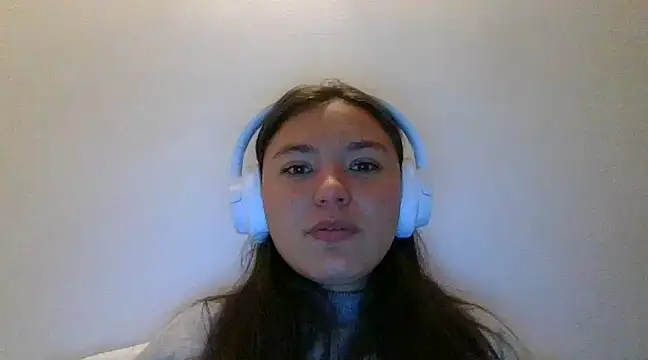 Snapshot of _andygirl chatting on 03/14/25, 02:42  andygirl online show from 03/14/25, 02:42