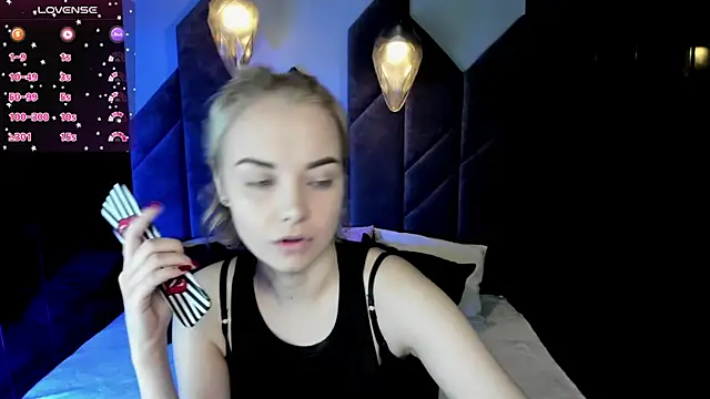 Snapshot of StephanieSweety chatting on 03/02/25, 07:34 StephanieSweety online show from 03/02/25, 07:34