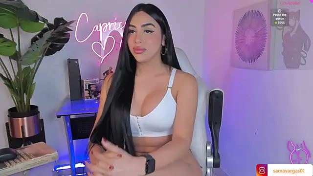 Snapshot of Korina_Saenz01 chatting on 11/08/25, 11:47 Korina Saenz01 online show from 11/08/25, 11:47