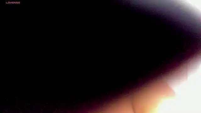 Snapshot of KiaraBrownn chatting on 02/12/25, 02:43 KiaraBrownn online show from 02/12/25, 02:43