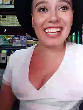 Snapshot of TamySweetness chatting on 01/17/25, 05:19 TamySweetness online show from 01/17/25, 05:19
