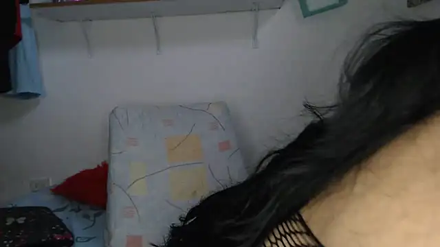 Snapshot of Lesliemilk5 chatting on 02/02/25, 09:34 Lesliemilk5 online show from 02/02/25, 09:34