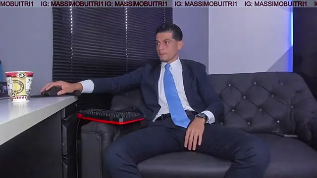 massimo g online show from 11/03/25, 02:07