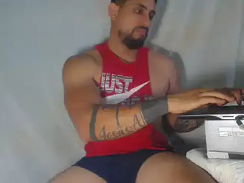 Snapshot of sebasx412 chatting on 02/27/25, 07:58 sebasx412 online show from 02/27/25, 07:58