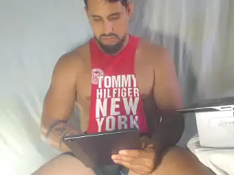 Snapshot of sebasx412 chatting on 09/29/25, 06:57 sebasx412 online show from 09/29/25, 06:57