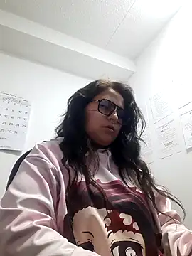 Snapshot of _lilith_heavy chatting on 10/05/25, 12:42 lilith heavy online show from 10/05/25, 12:42