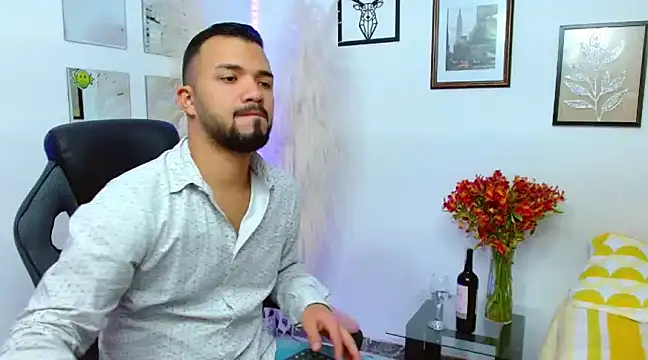 mathew vidal1 online show from 02/06/25, 06:40