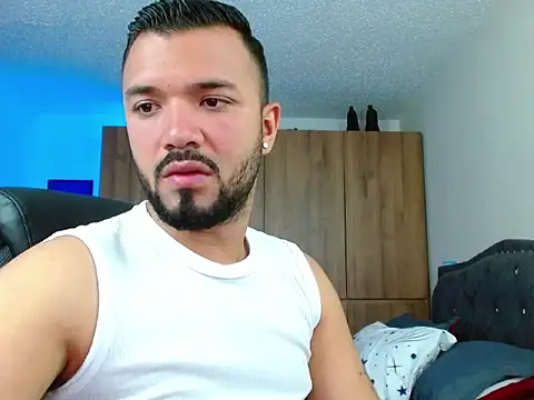 mathew vidal1 online show from 11/22/25, 05:39