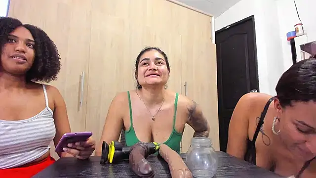 Snapshot of andreita_trujillos chatting on 09/09/25, 08:30 andreita trujillos online show from 09/09/25, 08:30