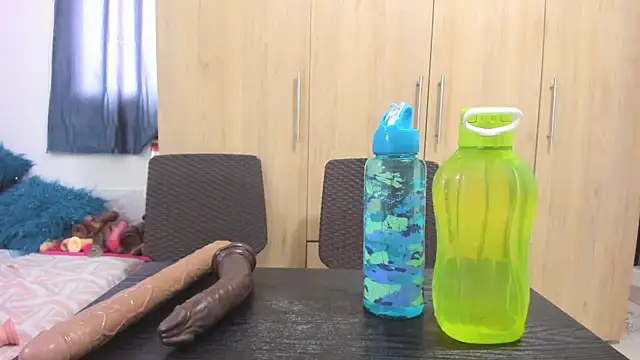 Snapshot of andreita_trujillos chatting on 10/04/25, 01:53 andreita trujillos online show from 10/04/25, 01:53