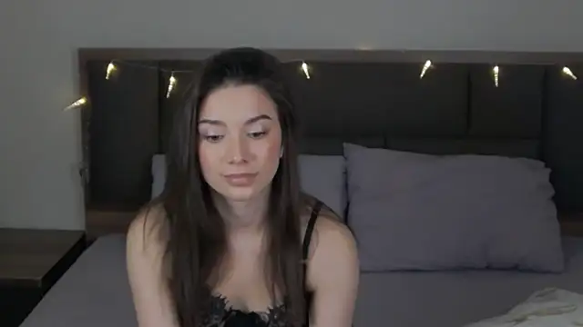 Snapshot of sinthiaroze chatting on 03/07/25, 04:11 sinthiaroze online show from 03/07/25, 04:11