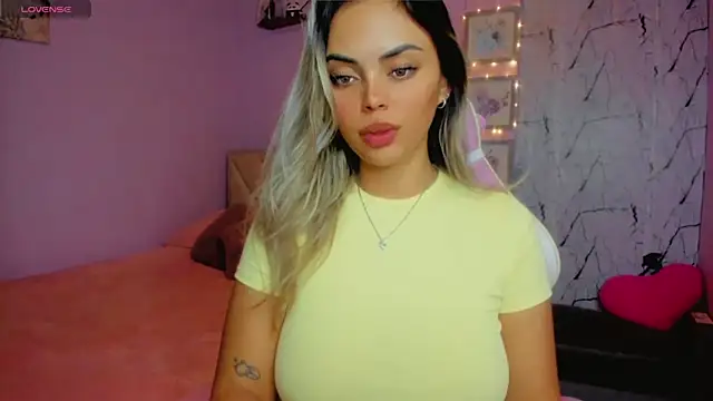 Gabby prieto online show from 06/19/26, 01:21