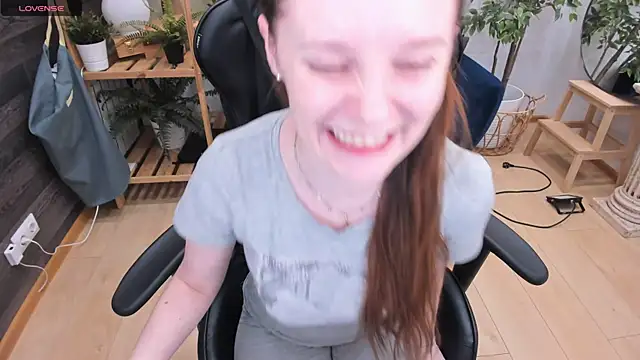 Snapshot of JannaVerdi_ chatting on 03/19/25, 06:35 JannaVerdi online show from 03/19/25, 06:35