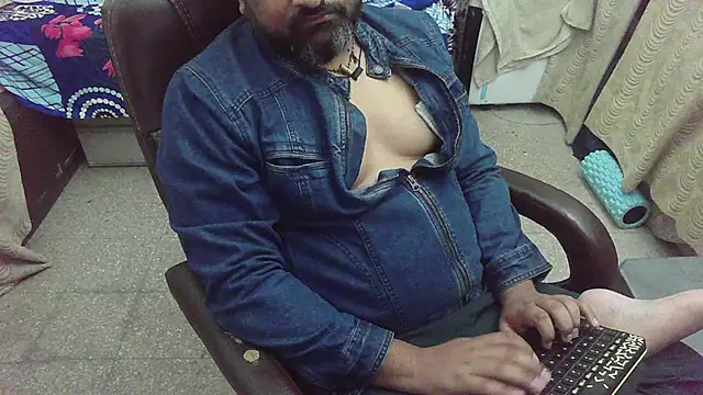 rentarob online show from 11/19/25, 05:24