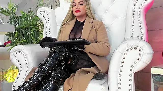 nicollette miller online show from 01/22/25, 06:20