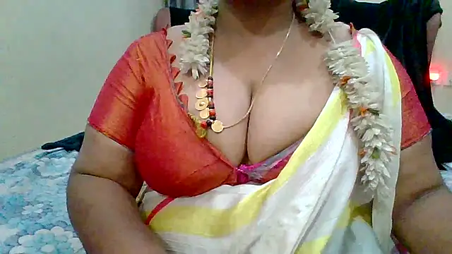 Snapshot of archanatelugu9 chatting on 01/20/25, 04:45 archanatelugu9 online show from 01/20/25, 04:45