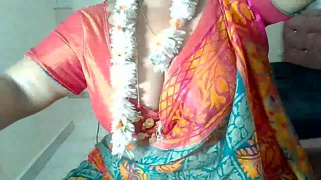 Snapshot of archanatelugu9 chatting on 09/23/25, 05:10 archanatelugu9 online show from 09/23/25, 05:10