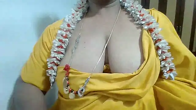 Snapshot of archanatelugu9 chatting on 05/22/26, 12:07 archanatelugu9 online show from 05/22/26, 12:07