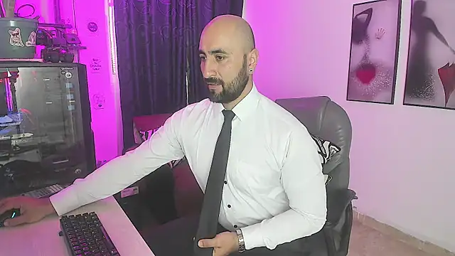 Leon 1234 online show from 01/11/25, 12:29