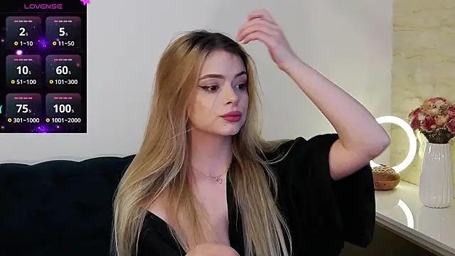 Kailynn Moenn online show from 12/02/24, 06:32