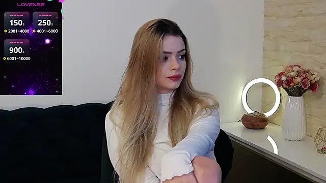 Kailynn Moenn online show from 12/06/24, 07:23