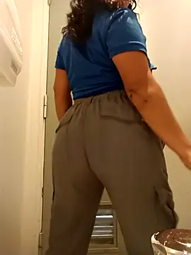 Snapshot of Morenitha-XXX chatting on 02/12/26, 09:54 Morenitha-XXX online show from 02/12/26, 09:54