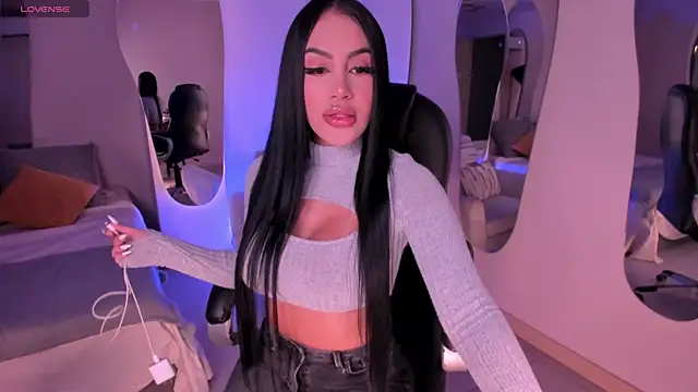 MileyCruz  online show from 12/13/24, 04:22