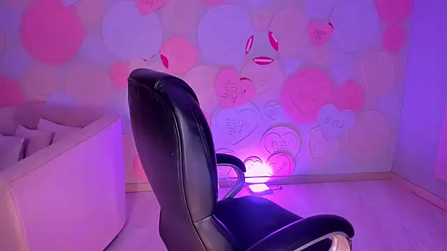 MileyCruz  online show from 12/21/24, 10:39