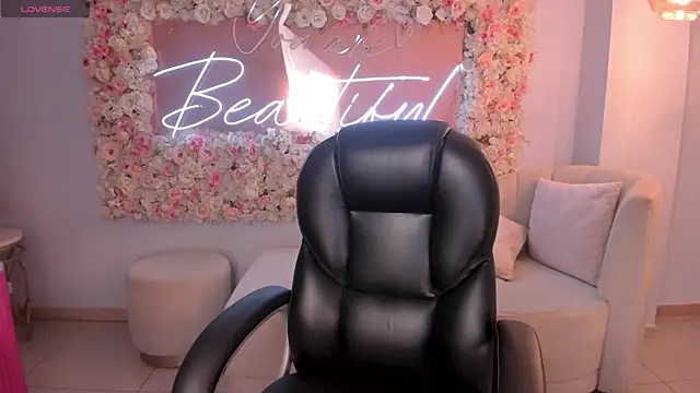 MileyCruz  online show from 04/08/26, 07:25