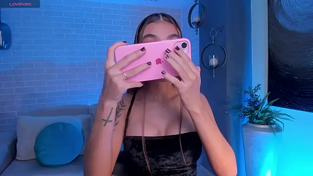 DannaCruz online show from 03/11/26, 07:42