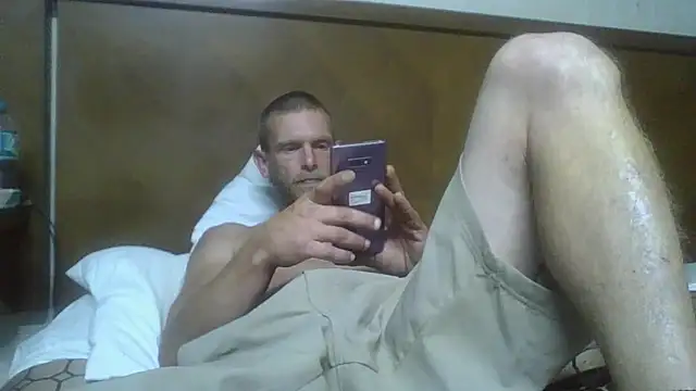 Snapshot of daddytim0 chatting on 04/23/26, 12:51 daddytim0 online show from 04/23/26, 12:51