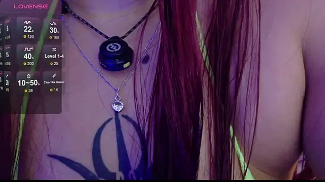 valkiria moore online show from 02/10/26, 08:02