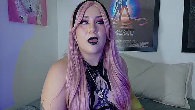 valkiria moore online show from 05/21/26, 11:12