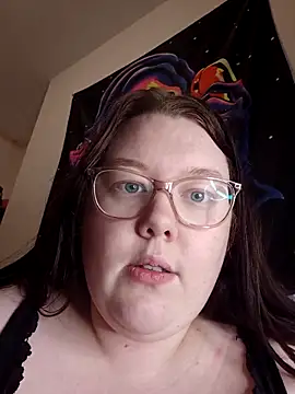 Sexycurvyemilyy online show from 03/01/26, 10:01