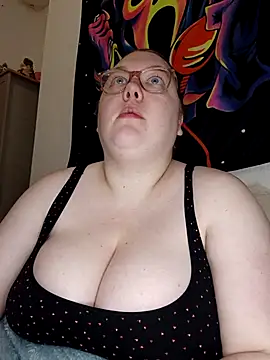 Sexycurvyemilyy online show from 03/02/26, 09:10