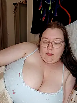 Sexycurvyemilyy online show from 03/09/26, 10:03