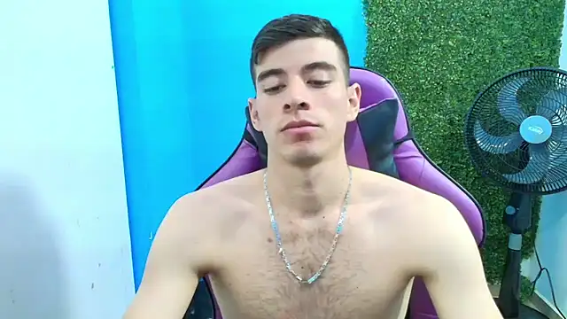 Snapshot of DEIBY_BABY chatting on 02/04/25, 11:27 DEIBY BABY online show from 02/04/25, 11:27